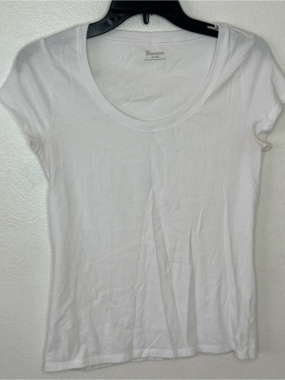Basics White Scoop Neck Tee by No Boundaries